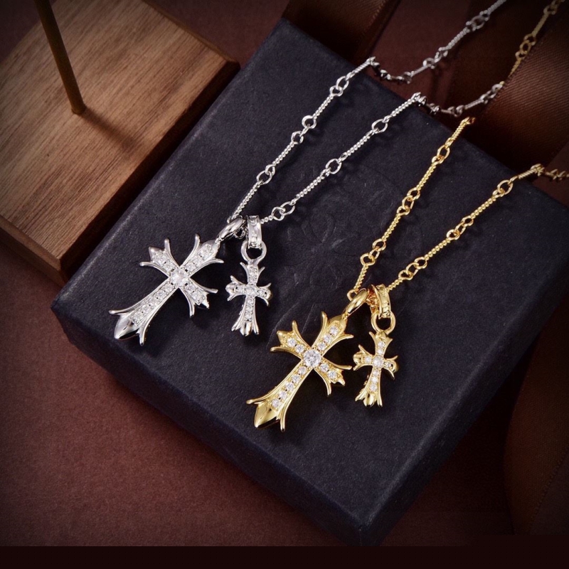 Ch**me He**ts necklaces